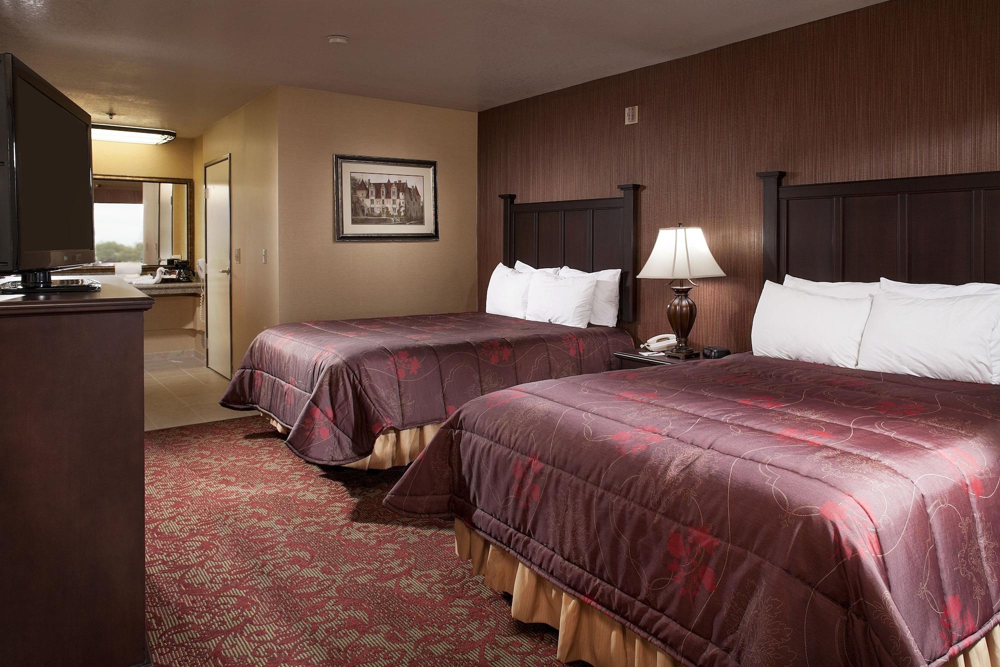 Castle Inn And Suites Anaheim Bagian luar foto