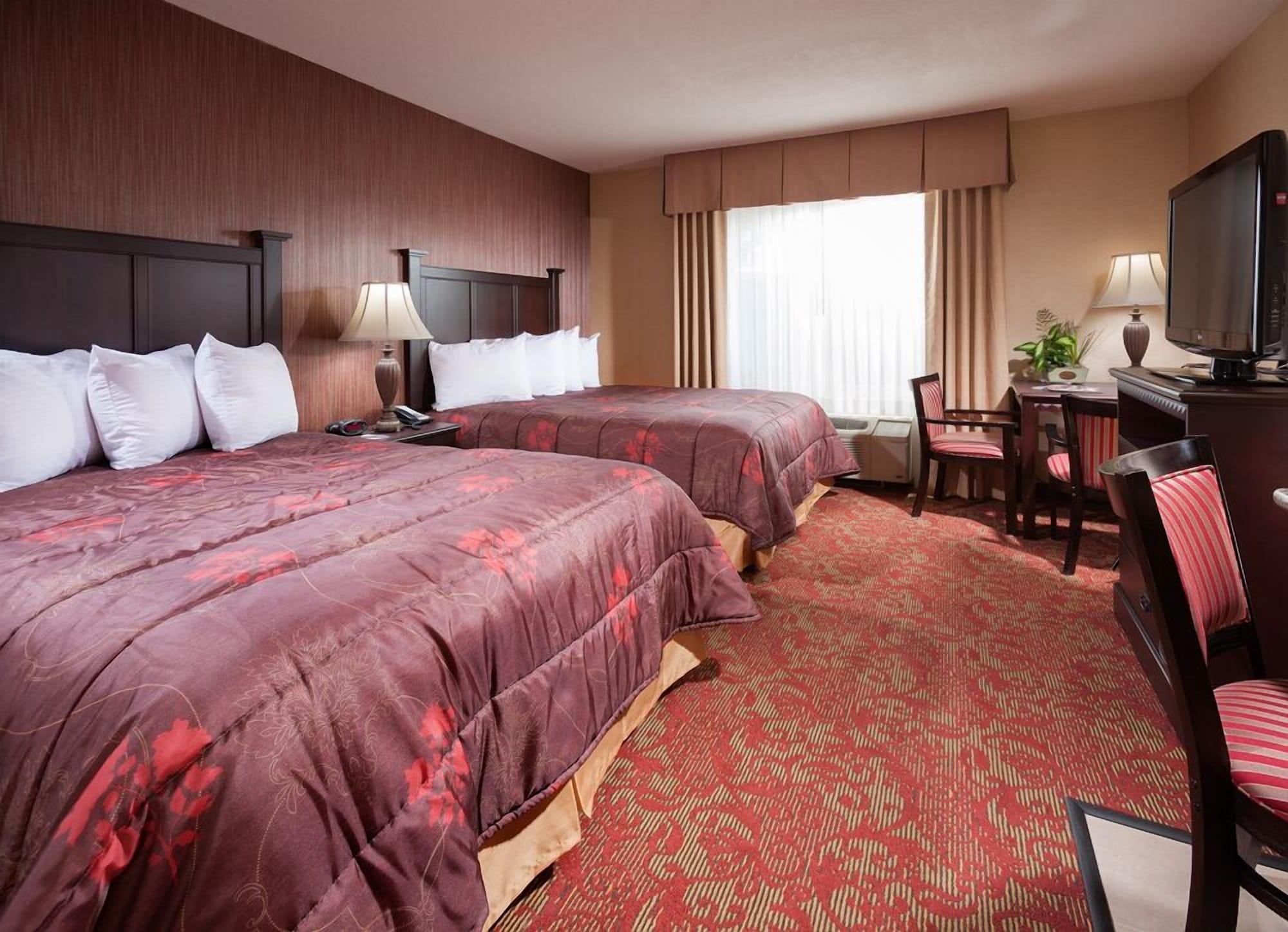 Castle Inn And Suites Anaheim Bagian luar foto